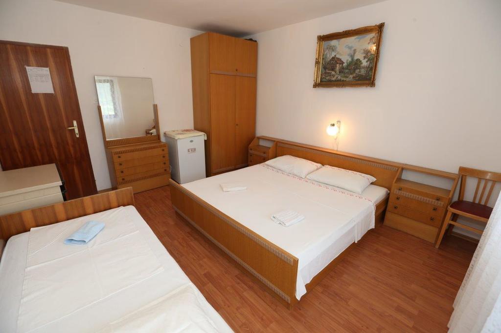 Guest House Ema Baška Szoba fotó